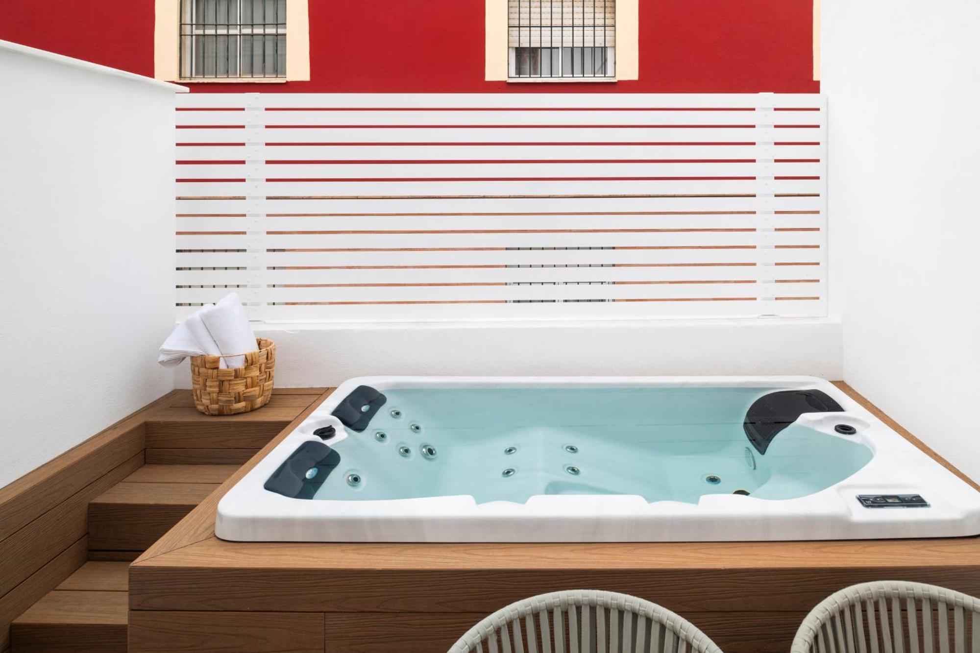 Magno Apartments Santa Clara - Private Terraces With Jacuzzi إشبيلية المظهر الخارجي الصورة