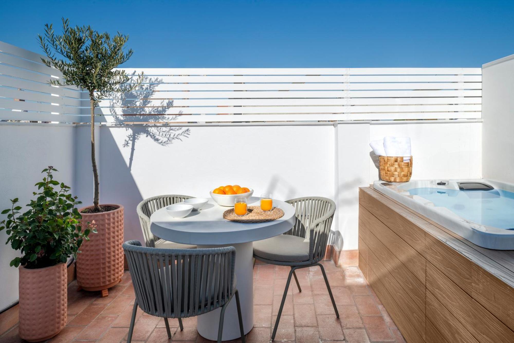 Magno Apartments Santa Clara - Private Terraces With Jacuzzi إشبيلية المظهر الخارجي الصورة